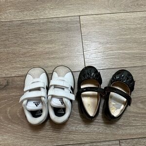 Kids set of size 6 shoes bundle adidas